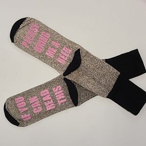 FUN SOCKS! "If You Can Read This Please Bring Me A Beer" - OS - NWOT